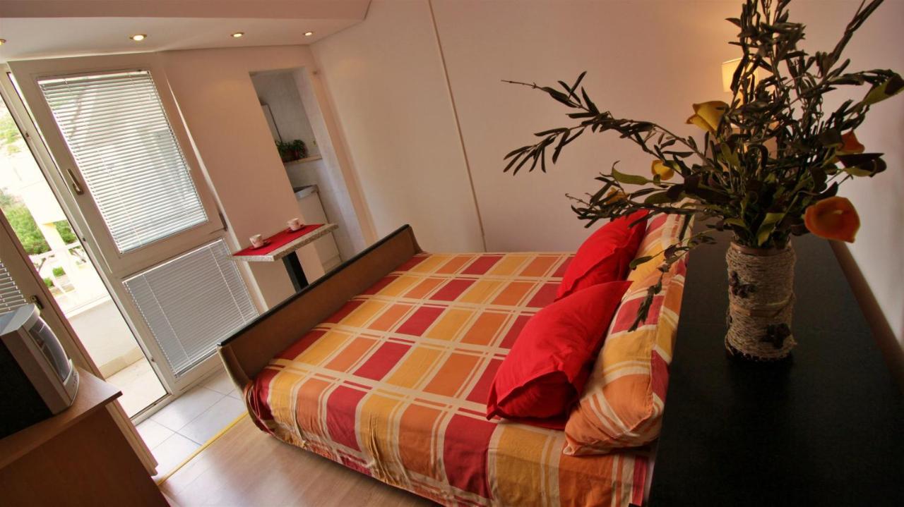 Apartments Slado Omiš Buitenkant foto