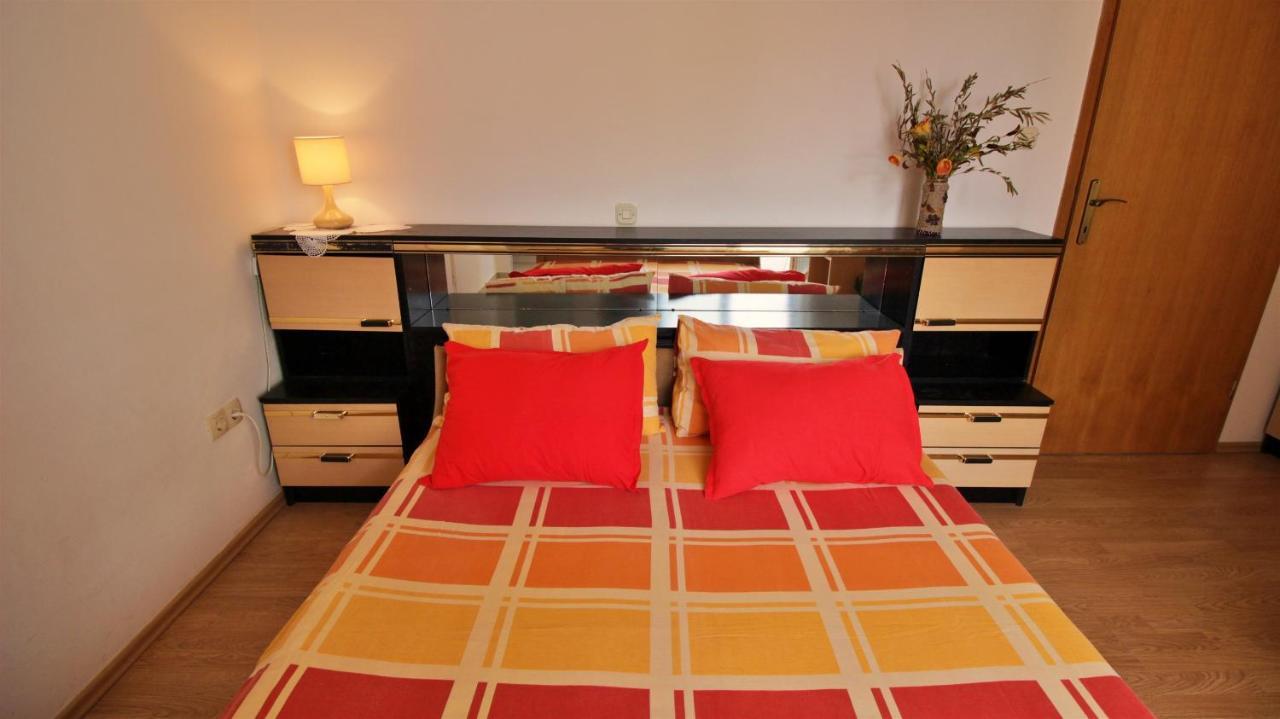 Apartments Slado Omiš Buitenkant foto